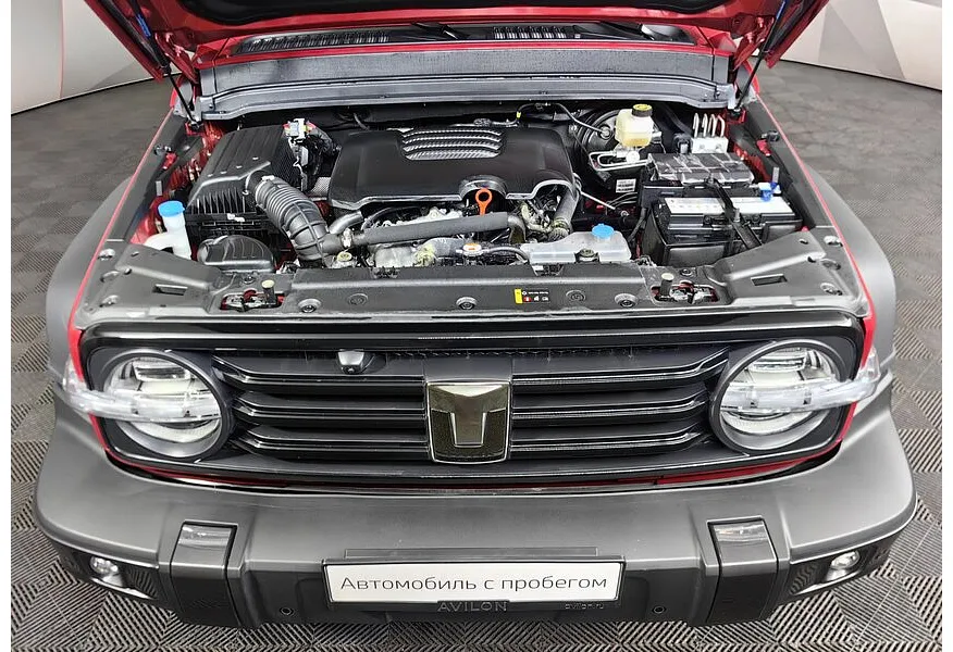 TANK 300 2.0T AT 4WD (220 л.с.) City Premium Красный в АВИЛОН. Слайд №11