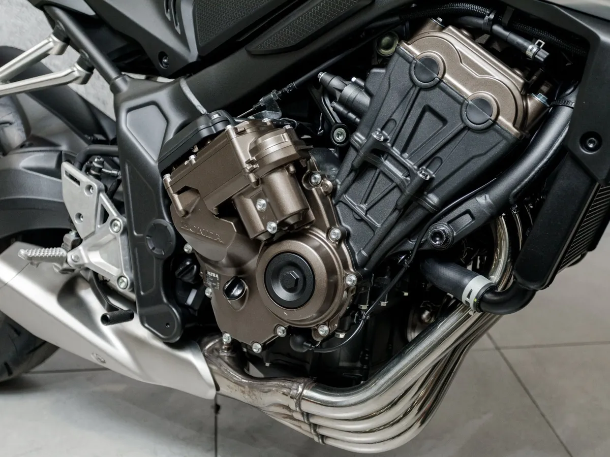 Honda CB650R CB650RA 649 см³ (95) 648 Серый в АВИЛОН. Слайд №8