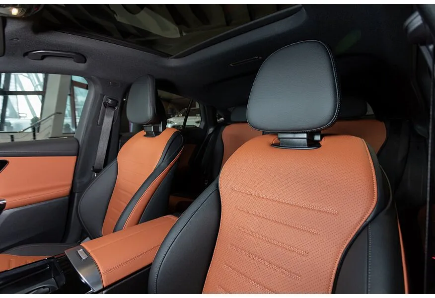 Mercedes-Benz GLC Купе 300 9G-TRONIC 4MATIC (272 л.с.) Белый в АВИЛОН. Слайд №11