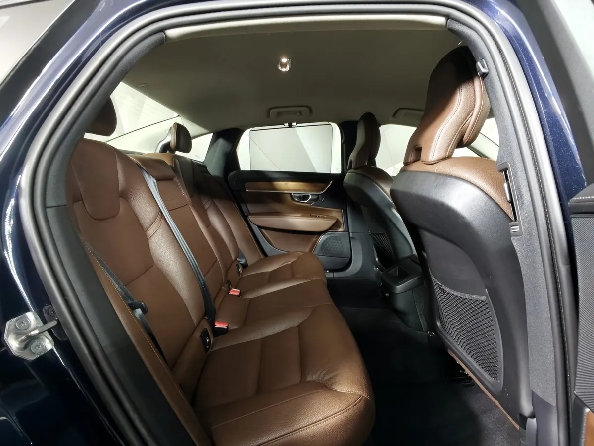 Volvo S90 2.0 T4 Drive-E AT (190 л.с.) Inscription Синий в АВИЛОН. Слайд №16