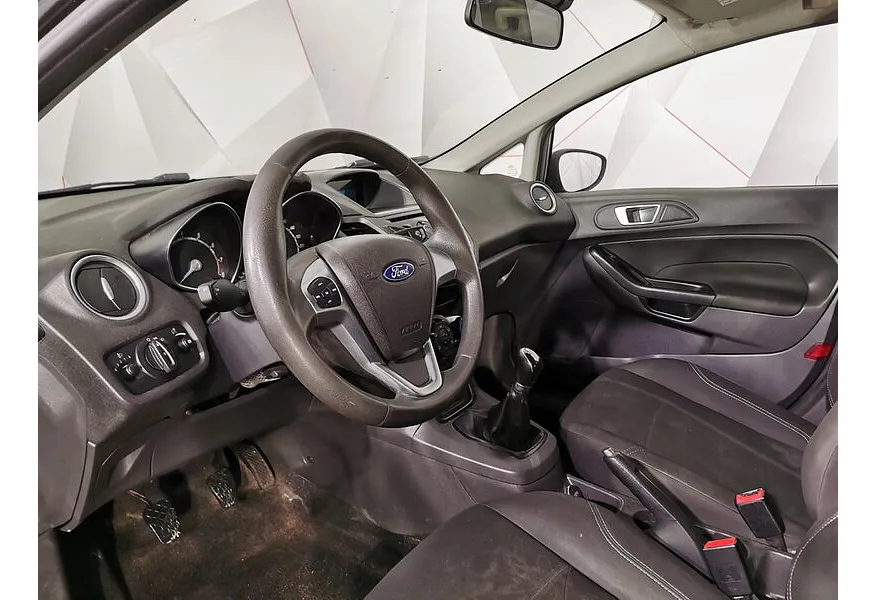 Ford Fiesta 1.6 Ti-VCT MT (105 л.с.) Trend Серый в АВИЛОН. Слайд №19 Ford Fiesta 1.6 Ti-VCT MT (105 л.с.) Trend Серый в АВИЛОН. Слайд №19