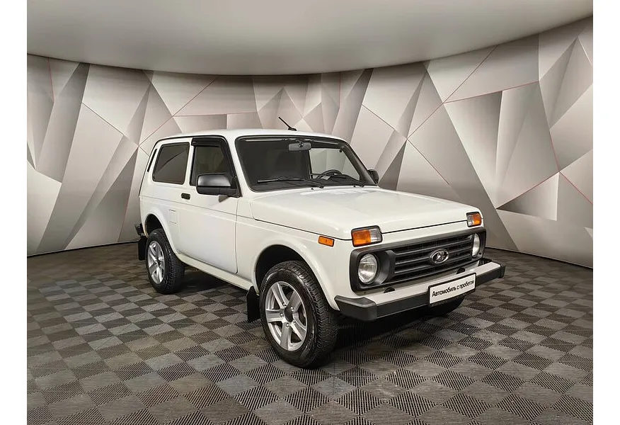 ВАЗ (Lada) 4x4 1.7 MT 8 кл. (Евро-4) (83 л.с.) Белый в АВИЛОН. Слайд №6