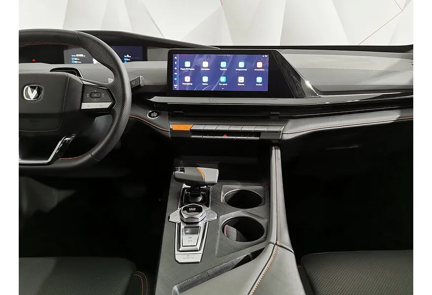 Changan UNI-V 1.5 AMT (181 л.с.) LX Белый в АВИЛОН. Слайд №15