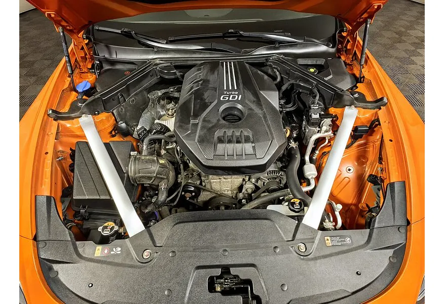 Kia Stinger 2.0 AT AWD (197 л.с.) Luxe Оранжевый в АВИЛОН. Слайд №11