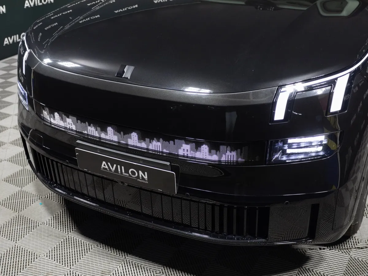 Lynk & Co 900 2.0 AT 4WD (884 л.с.) Ultra Черный в АВИЛОН. Слайд №14