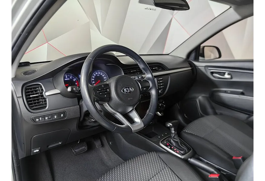 Kia Rio 1.6 AT (123 л.с.) Comfort Бежевый в АВИЛОН. Слайд №19