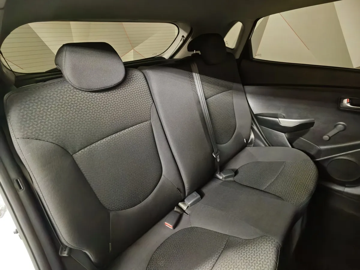 Kia Rio 1.4 AT (107 л.с.) Белый в АВИЛОН. Слайд №16