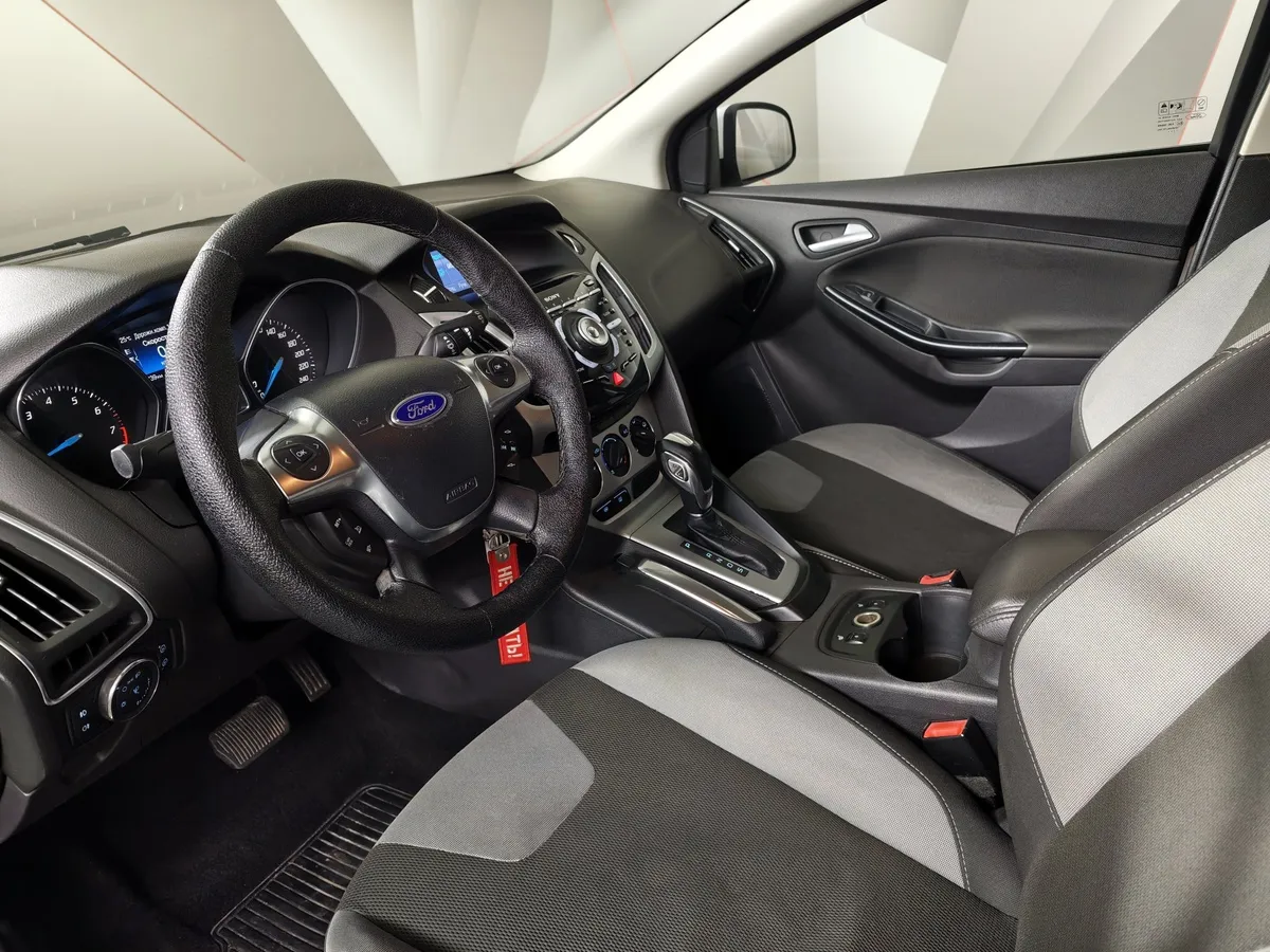 Ford Focus 1.6 Ti-VCT PowerShift (105 л.с.) Trend Белый в АВИЛОН. Слайд №19