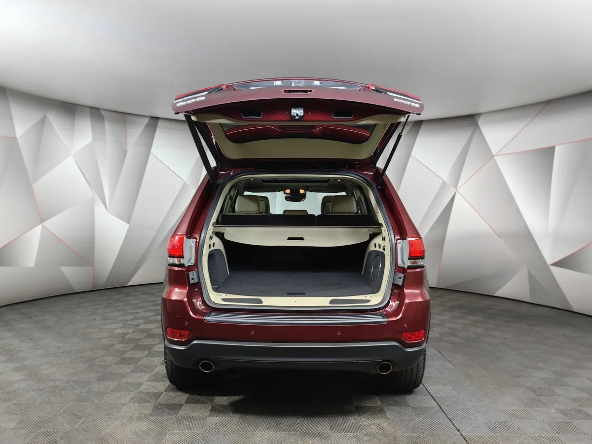 Jeep Grand Cherokee 3.0 AT AWD (238 л.с.) Laredo Красный в АВИЛОН. Слайд №11