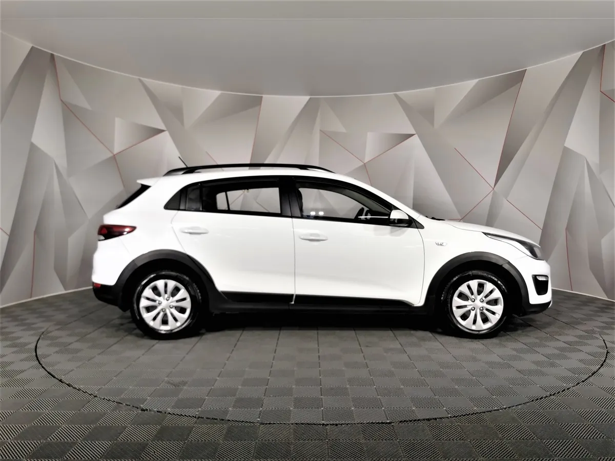 Kia Rio X-Line 1.6 AT (123 л.с.) Luxe Белый в АВИЛОН. Слайд №6
