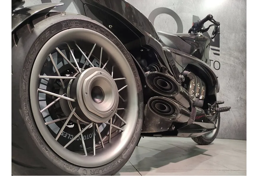 Triumph Rocket III GT (167) 2458 Черный в АВИЛОН. Слайд №7