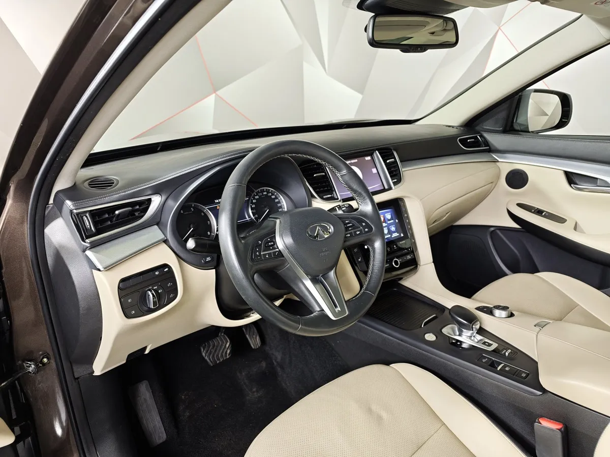Infiniti QX50 2.0 VC-T CVT AWD (249 л.с.) Коричневый в АВИЛОН. Слайд №19