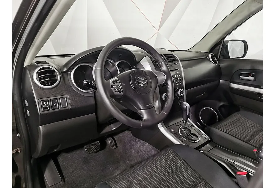 Suzuki Grand Vitara 2.0 AT AWD (140 л.с.) Коричневый в АВИЛОН. Слайд №18