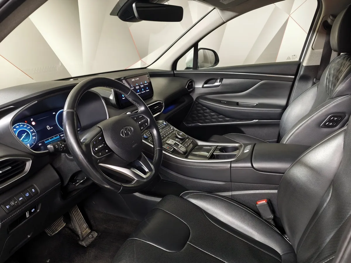 Hyundai Santa Fe 2.5 AWD 6AT (7 мест) (180 л.с.)   Prestige + Smart Sense Белый в АВИЛОН. Слайд №19