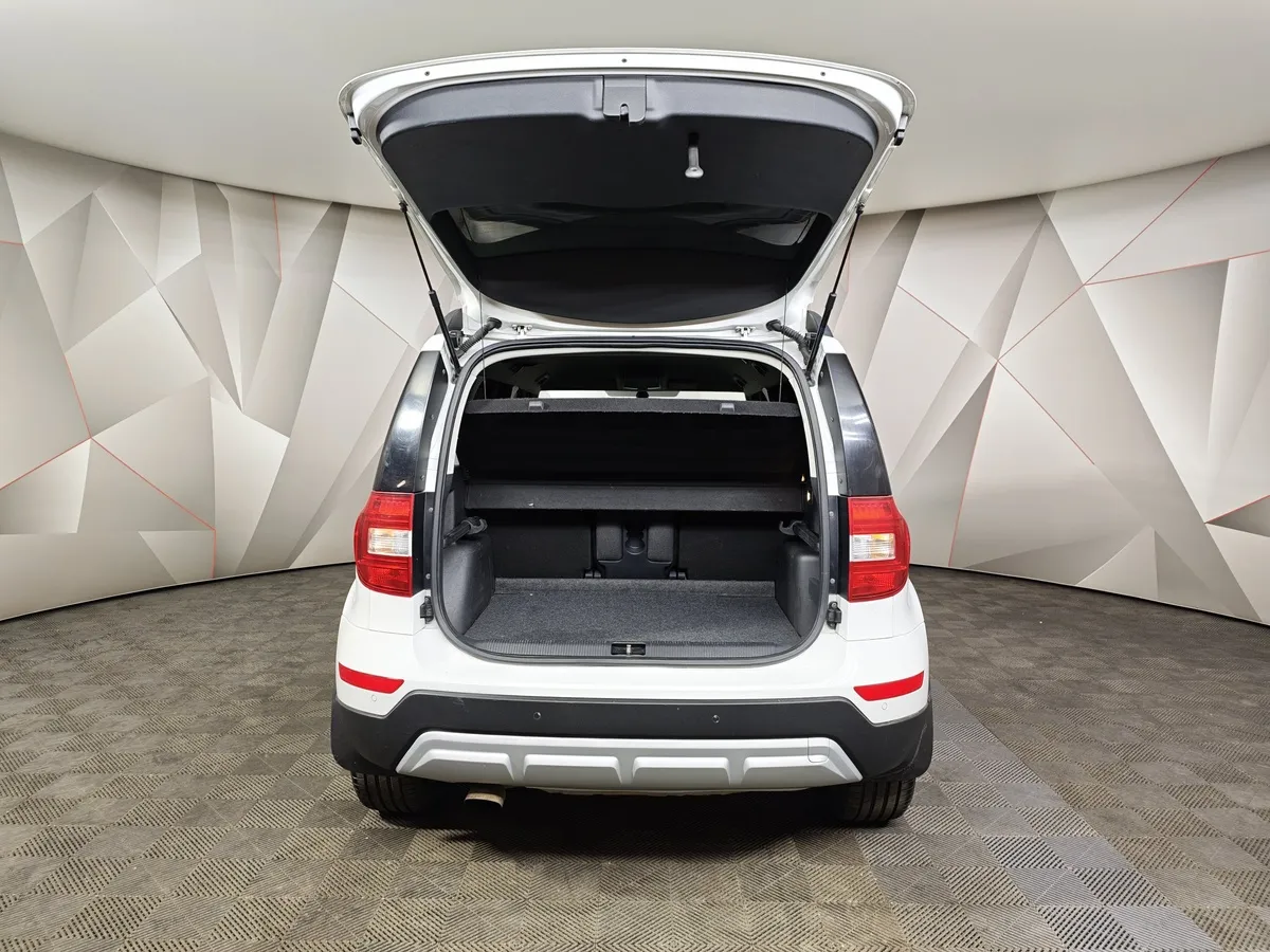 Skoda Yeti 1.6 AT (110 л.с.) Белый в АВИЛОН. Слайд №11