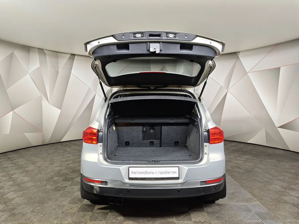 Volkswagen Tiguan 2.0 TSI 4Motion AT (170 л.с.) Sport & Style Серебристый в АВИЛОН. Слайд №11