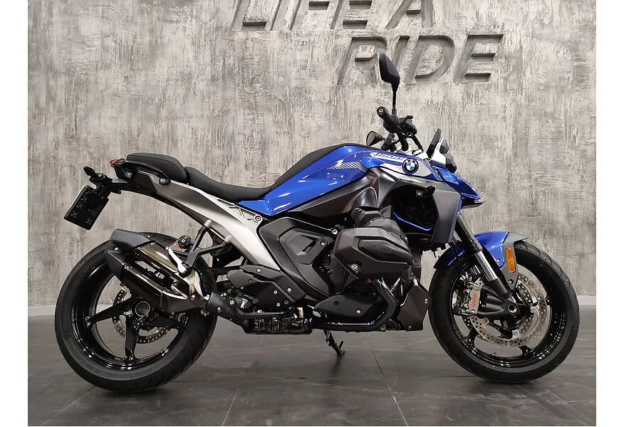 BMW Motorrad R 1300 R R 1300 R 1300 см³ (145 л.с.) (145) 1300 Синий в АВИЛОН. Слайд №4