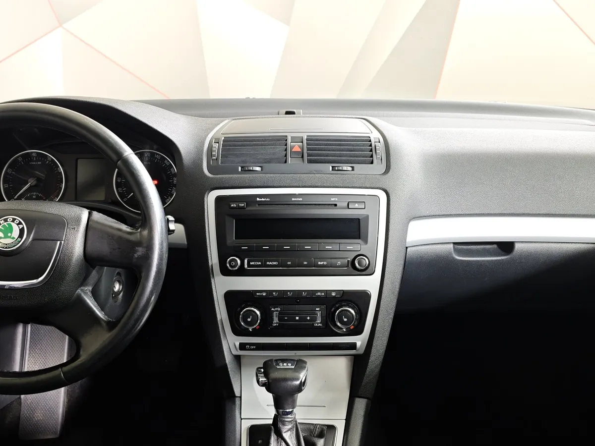 Skoda Octavia 1.8 TSI AT (152 л.с.) Серебристый в АВИЛОН. Слайд №15