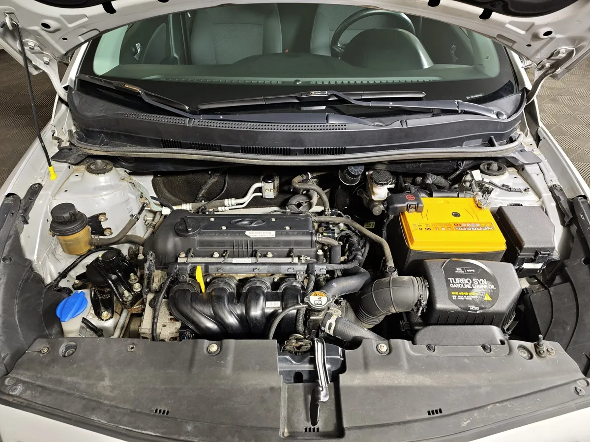 Hyundai Solaris 1.6 AT (123 л.с.) Elegance Серый в АВИЛОН. Слайд №11