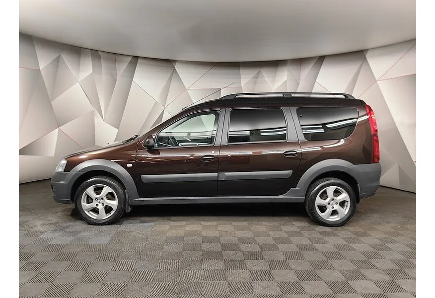 LIVE. Слайд №3