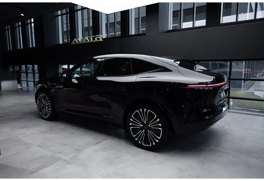 Avatr 11 116 kWh 4WD (578 л.с.) 4 места Черный в АВИЛОН. Слайд №3