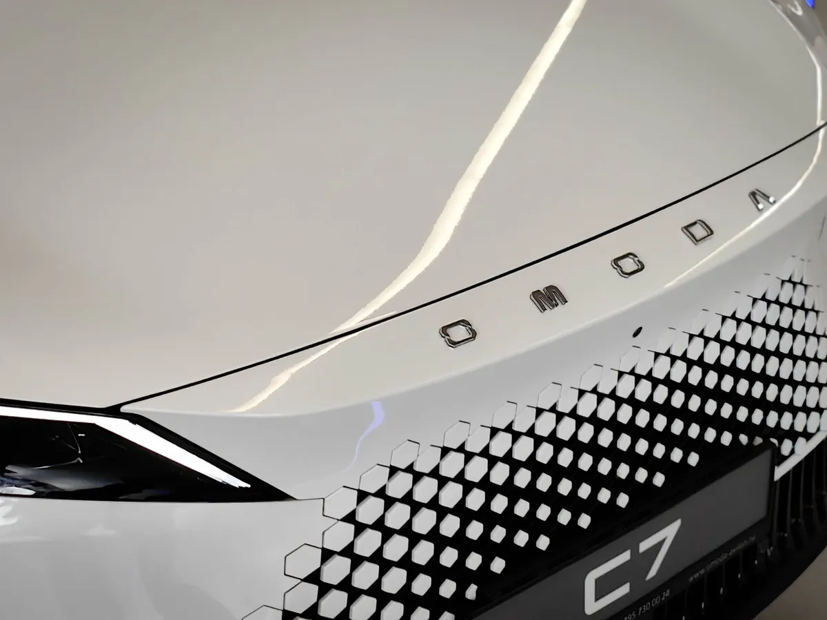 OMODA C7 1.6 DCT (150 л.с.) Драйв Белый в АВИЛОН. Слайд №13
