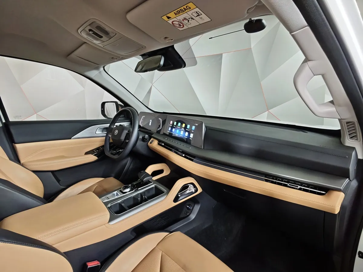 Changan HUNTER PLUS 2.0 AT 4WD (226 л.с.) Luxe Белый в АВИЛОН. Слайд №12