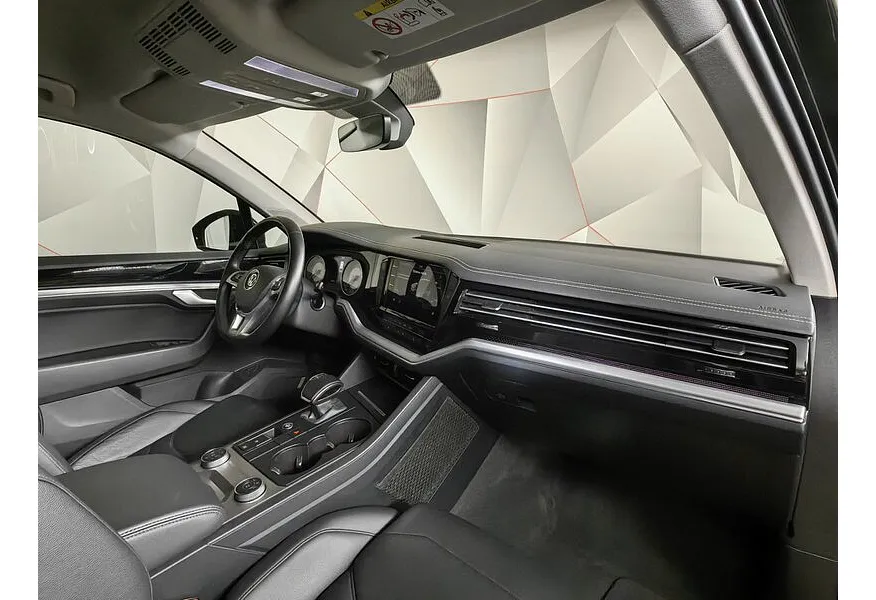 Volkswagen Touareg 2.0 TSI Tiptronic 4Motion (249 л.с.) Respect Черный в АВИЛОН. Слайд №13