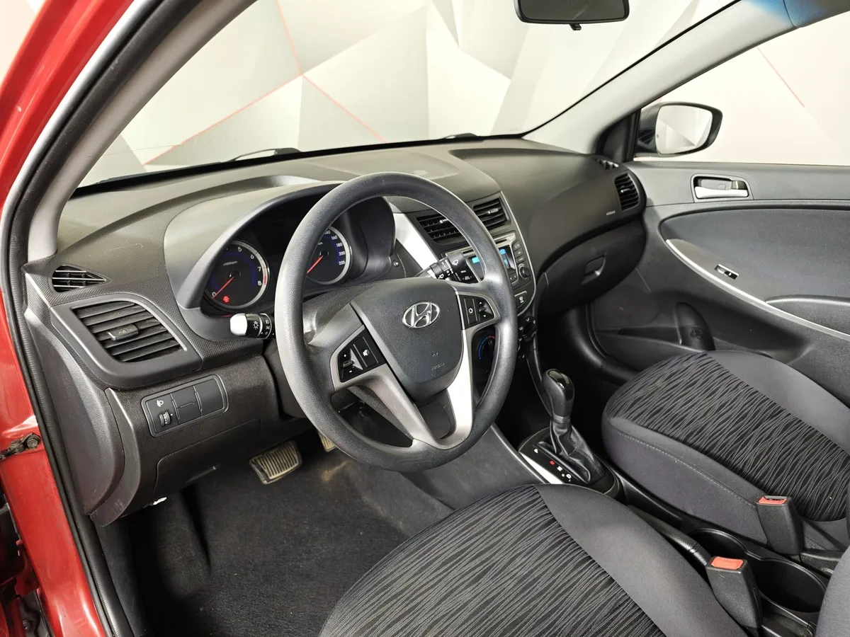 Hyundai Solaris 1.6 AT (123 л.с.) Comfort Красный в АВИЛОН. Слайд №18
