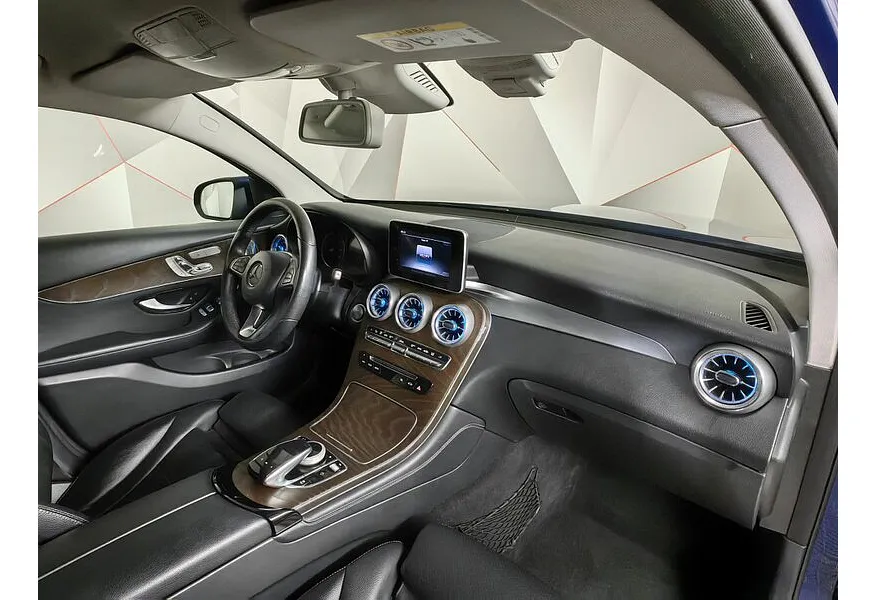 Mercedes-Benz GLC Купе 300 9G-TRONIC 4MATIC (245 л.с.) Sport Синий в АВИЛОН. Слайд №13