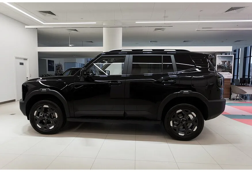 JETOUR T1 2.0T AT 4WD (245 л.с.) Luxury Черный в АВИЛОН. Слайд №3