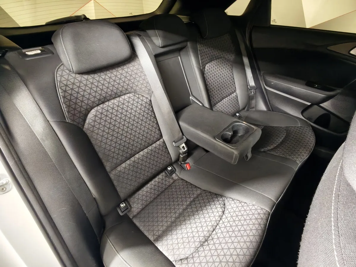 Kia Ceed 1.6 AT (129 л.с.) Classic Белый в АВИЛОН. Слайд №16