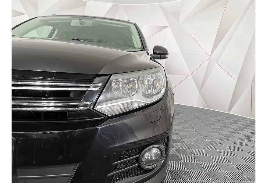 Volkswagen Tiguan 1.4 TSI BlueMotion MT (122 л.с.) Trend & Fun Черный в АВИЛОН. Слайд №10