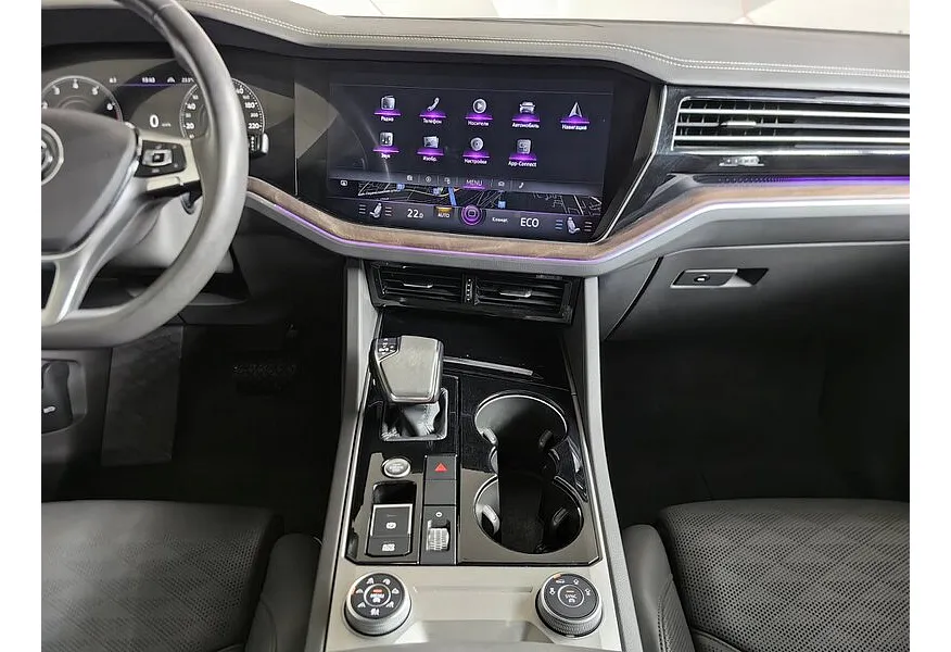 Volkswagen Touareg 2.0 TSI Tiptronic 4Motion (249 л.с.) Exclusive Черный в АВИЛОН. Слайд №15