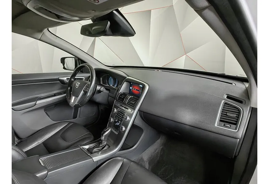 Volvo XC60 2.4 D4 Geartronic AWD (190 л.с.) Белый в АВИЛОН. Слайд №12