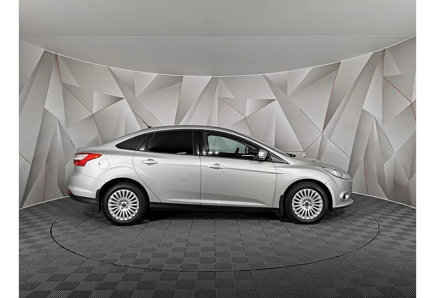 Ford Focus 2.0 PowerShift (150 л.с.) Trend Серебристый в АВИЛОН. Слайд №6