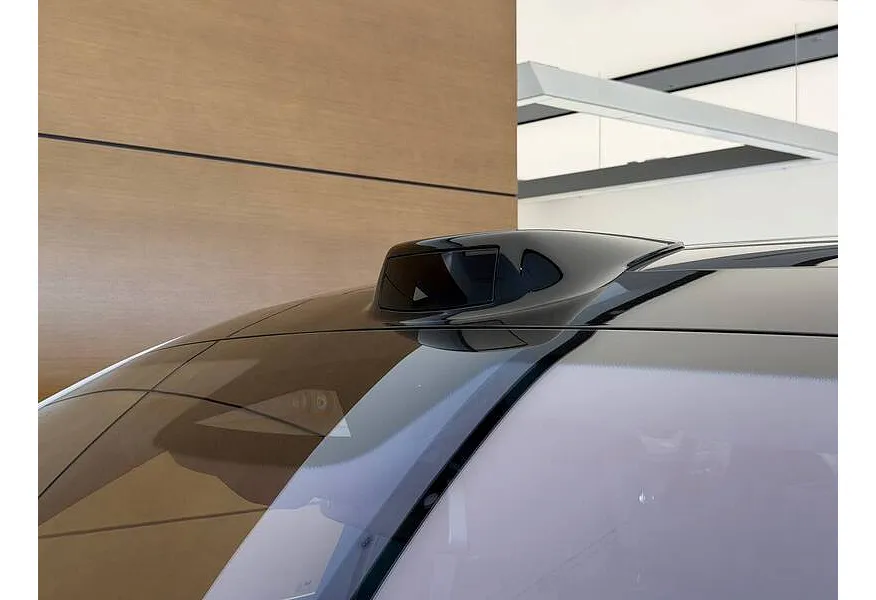 Li Auto L7 1.5 AT 4WD (449 л.с.) Ultra Серебристый в АВИЛОН. Слайд №1