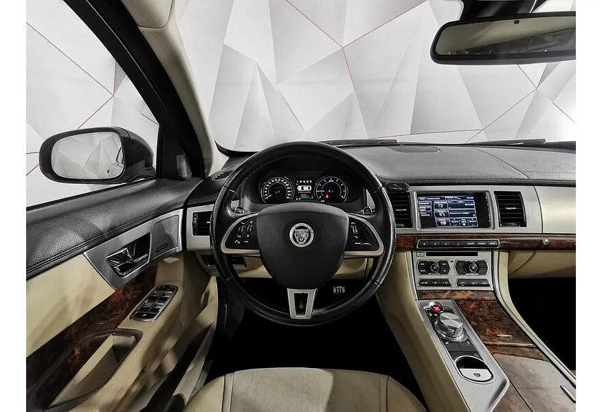 АВИЛОН - Jaguar XF 2.0 AT (240 л.с.) Коричневый - slide 12