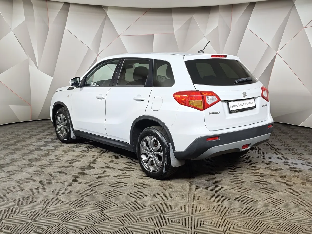 Suzuki Vitara 1.6 AT (117 л.с.) Белый в АВИЛОН. Слайд №4