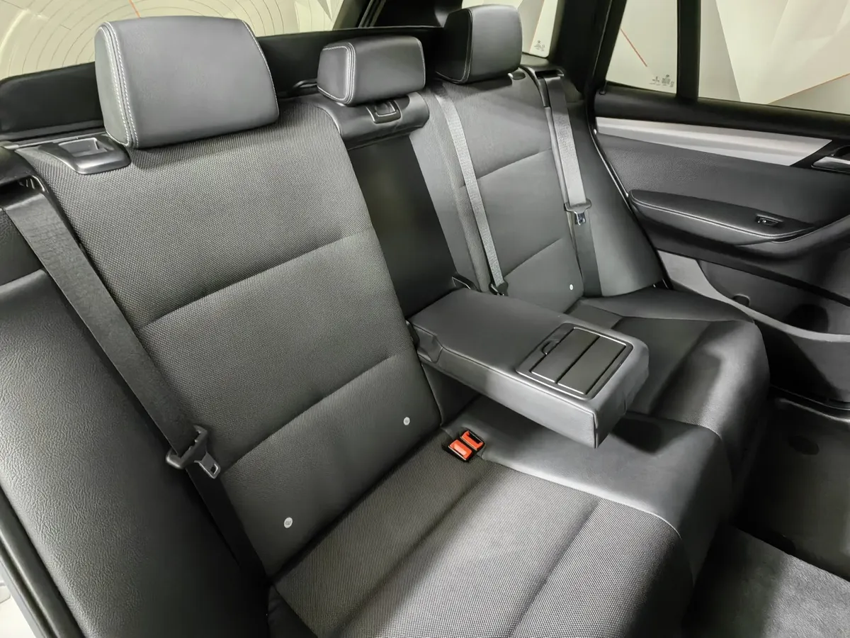 BMW X3 xDrive20i AT (184 л.с.) Белый в АВИЛОН. Слайд №14