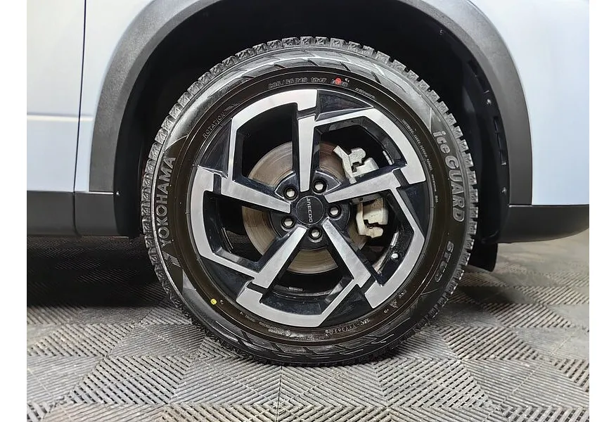 Jaecoo J7 1.6T 7DCT 2WD (186 л.с.) Lifestyle Серебристый в АВИЛОН. Слайд №9