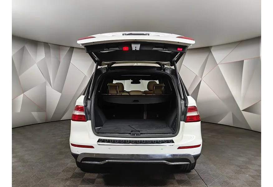 Mercedes-Benz M-Класс ML 300 BlueEfficiency 7G-Tronic Plus 4Matic (249 л.с.) Белый в АВИЛОН. Слайд №11