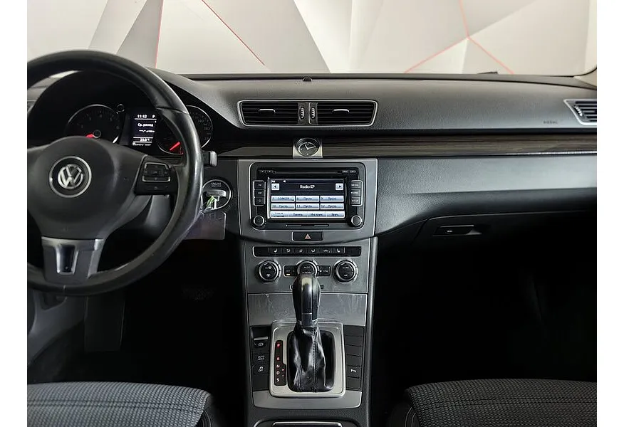 Volkswagen Passat CC 1.8 TSI DSG (152 л.с.) Бежевый в АВИЛОН. Слайд №14