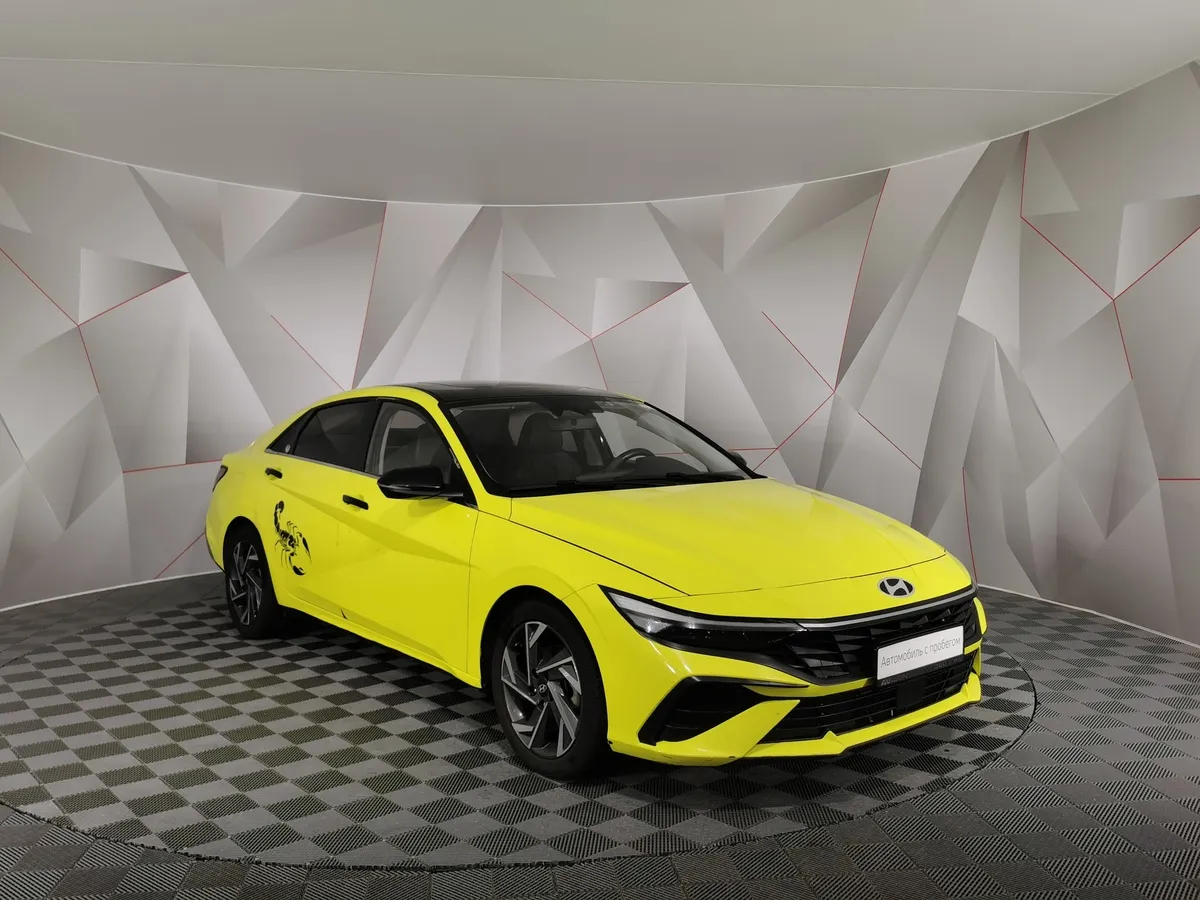 Hyundai Elantra 1.5 CVT FWD (115 л.с.) Smart Желтый в АВИЛОН. Слайд №3