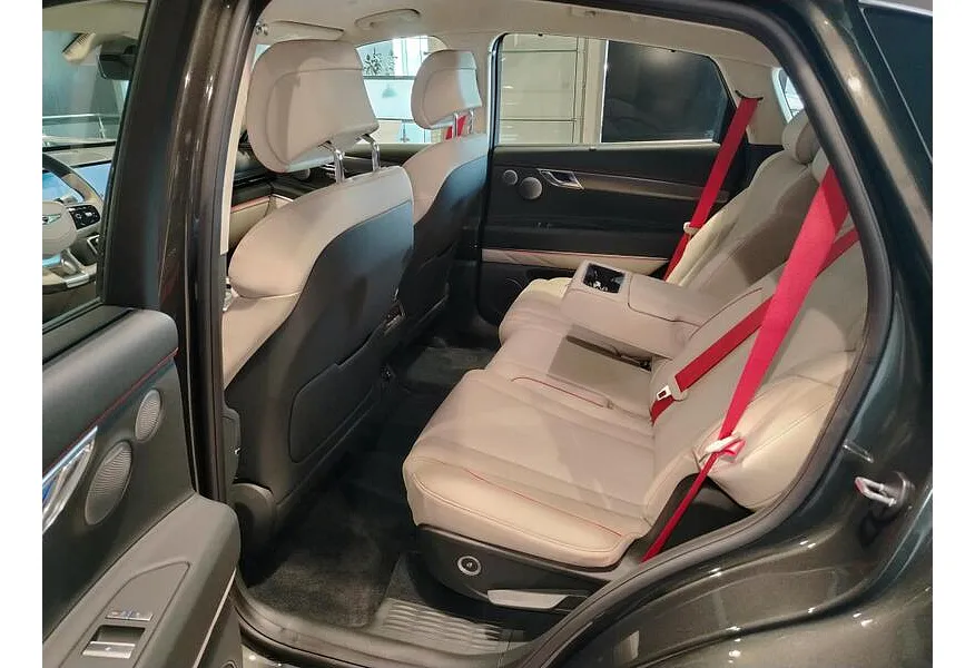 Genesis GV80 Coupe 2.5 T-GDI 8AT 4WD (249 л.с.) Зеленый в АВИЛОН. Слайд №10 Genesis GV80 Coupe 2.5 T-GDI 8AT 4WD (249 л.с.) Зеленый в АВИЛОН. Слайд №10