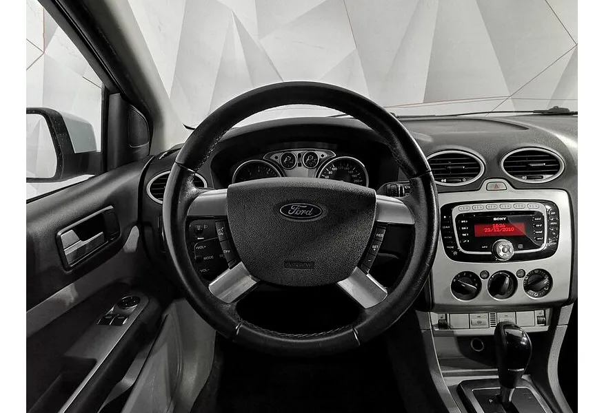 Ford Focus 2.0 AT (145 л.с.) Белый в АВИЛОН. Слайд №19