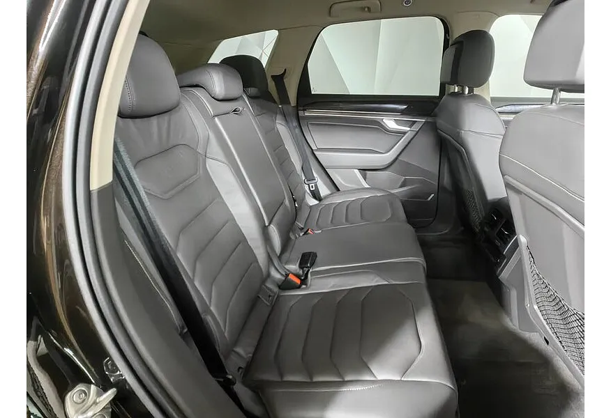 АВИЛОН - Volkswagen Touareg 3.0 V6 TDI Tiptronic 4Motion (249 л.с.) Business Elegance Коричневый - slide 12