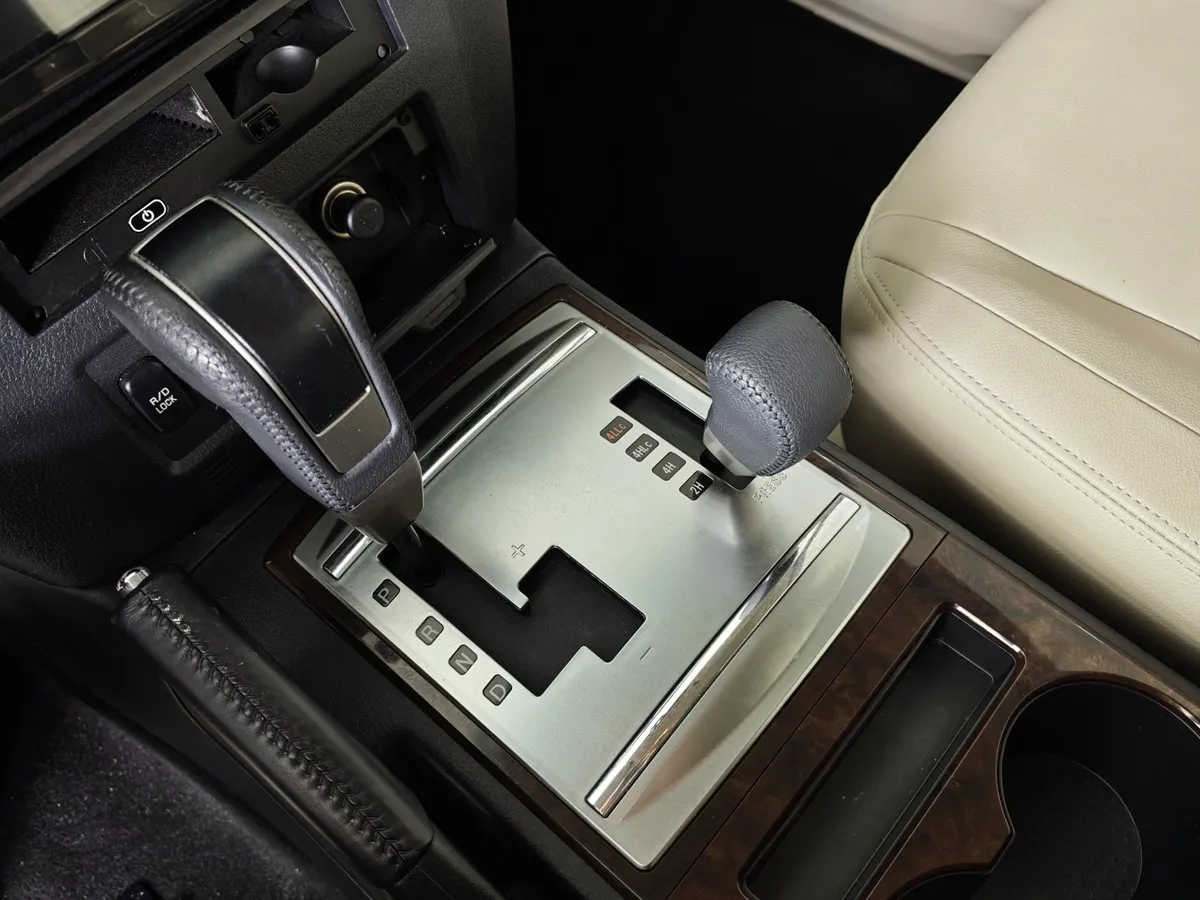 Mitsubishi Pajero 3.8 AT (250 л.с.) Белый в АВИЛОН. Слайд №24