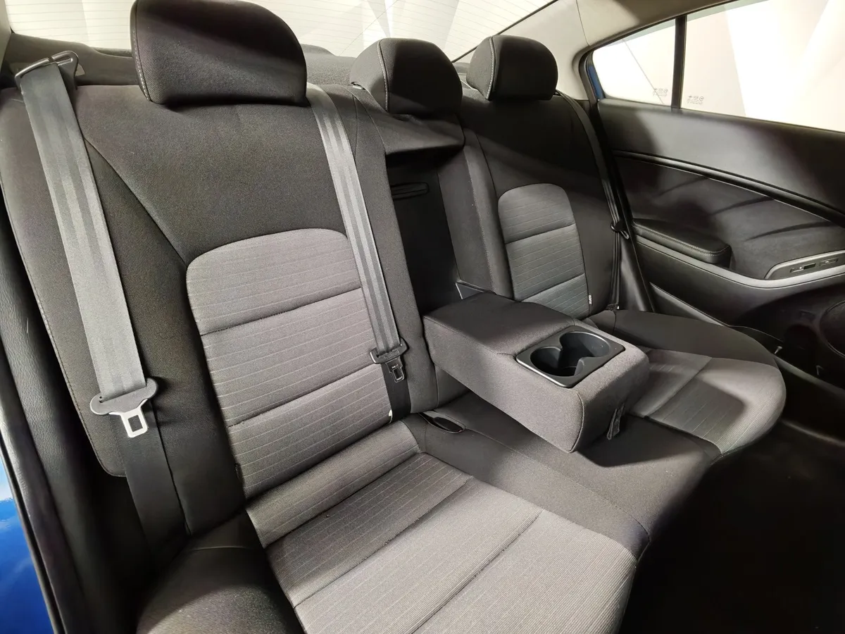 Kia Cerato 1.6 AT (130 л.с.) Синий в АВИЛОН. Слайд №17