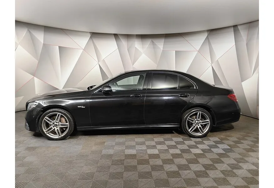 АВИЛОН - Mercedes-Benz E-Класс E 200 4MATIC 9G-TRONIC (184 л.с.) Черный - slide 2